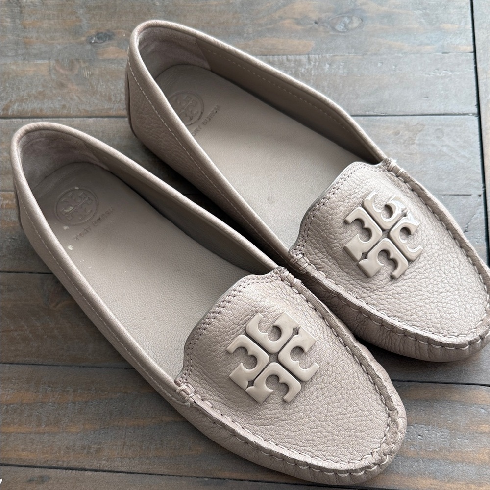 Tory Burch Taupe Leather Logo Driving Loafers